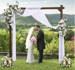 Wedding Arch including couple table and chairs